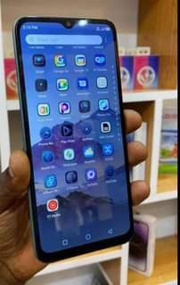 A picture of Inifinix hot 12i gb 64