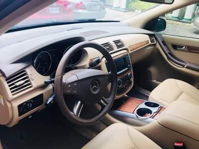 A picture of Sharp R350 Benz 4matic just 2 750million last