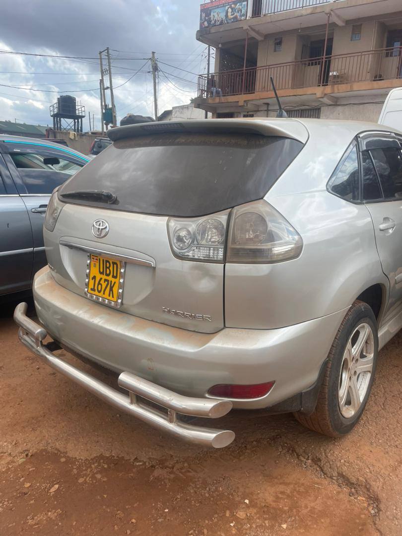 A picture of HARRIER 3.0cc 18.5m Call 0701488581 what s app 07764 17404