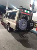 A picture of 2004 TOYOTA Land cruiser