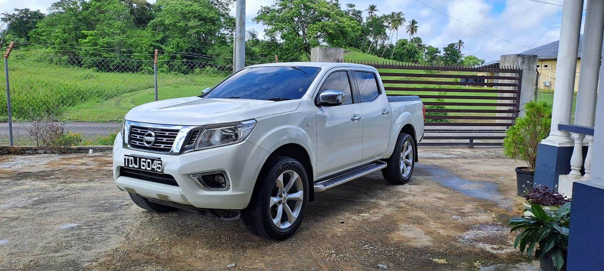 nissan np300
