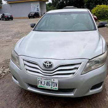 A picture of REGISTERED Toyota Camry09