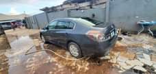 A picture of 4plug 2010 Nissian Altima