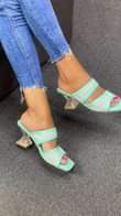 A picture of high heel