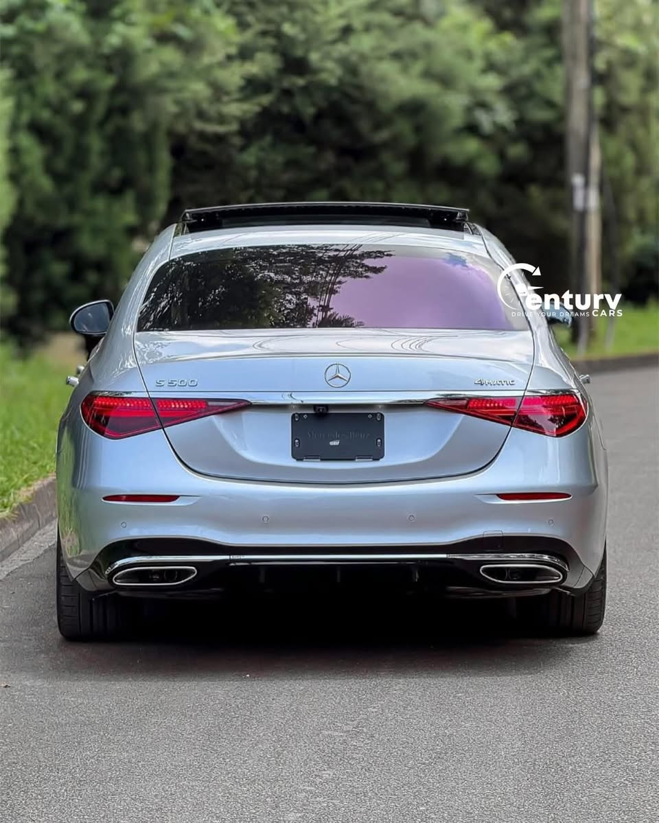 A picture of MERCEDES BENZ S