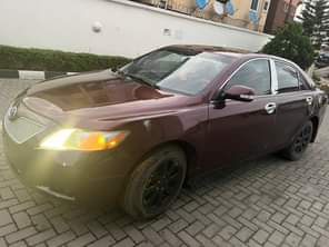 A picture of Toyota Camry 2010 model With an Android Screen Neatly baked