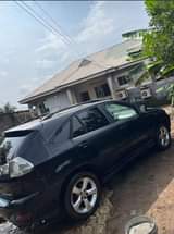 A picture of Lexus RX330 in perfect working condition UMUAHIA Dyo 08031802677