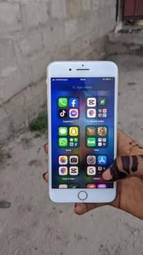 A picture of For sale IPhone 8 Plus Gb 128