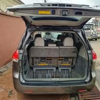 A picture of 2010 Toyota sienna 2010 XLE