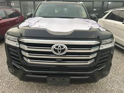 A picture of 2023 Land Cruiser Twin Turbo price 175M Location Abuja call