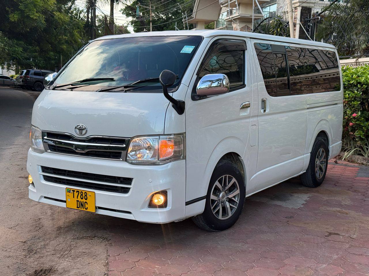 used toyota hiace