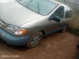 A picture of Awoff TOYOTA SIENNA 1999