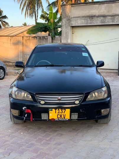 A picture of Toyota ALTTEZA