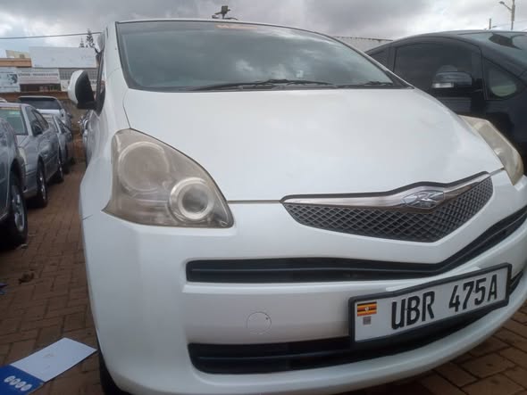 A picture of Toyota Ractis