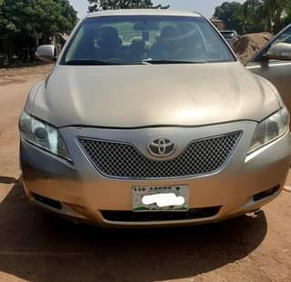 A picture of Toyota Camry 08