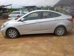 A picture of Hyundai manual transmission model 20014 Engine Gearbox Ac Nothing to