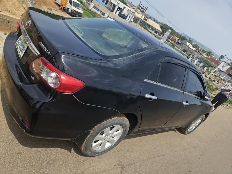 A picture of Distress alert super sharp Toyota corolla 2011 model . Everything