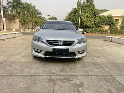 A picture of 2013 HONDA ACCORD