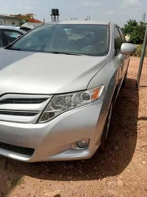 A picture of Toyota venza 2011
