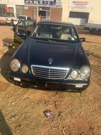 classifieds/cars mercedes
