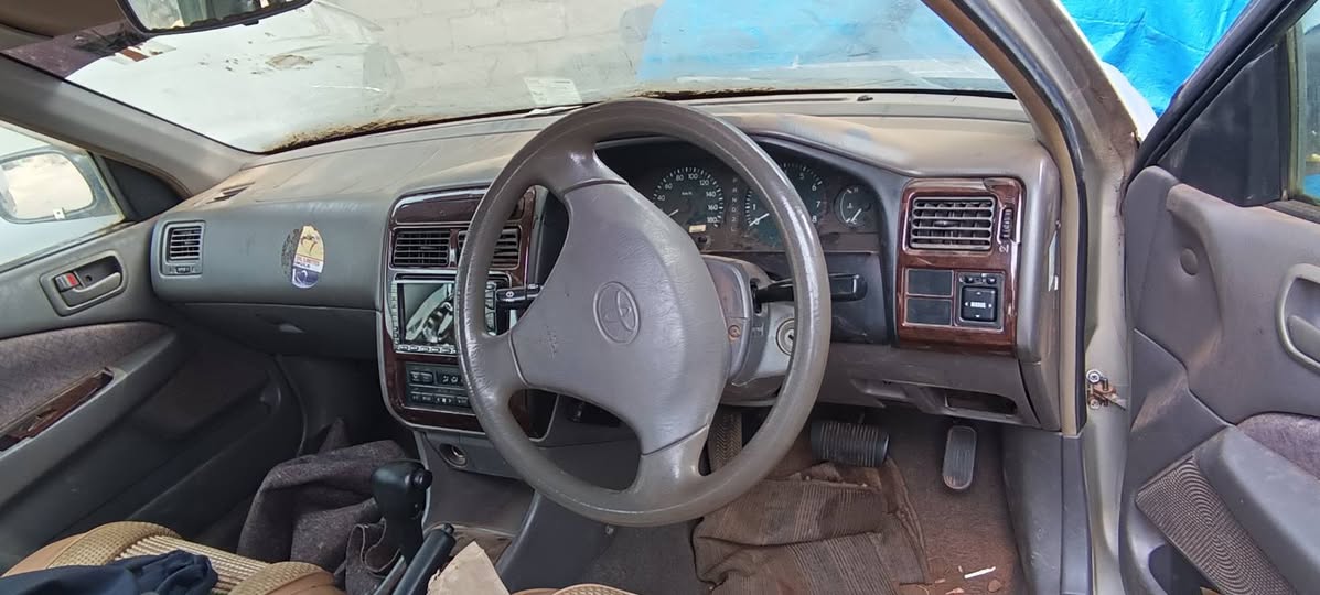 A picture of Toyota Premio 3S 1999