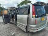 A picture of TOYOTA NOAH