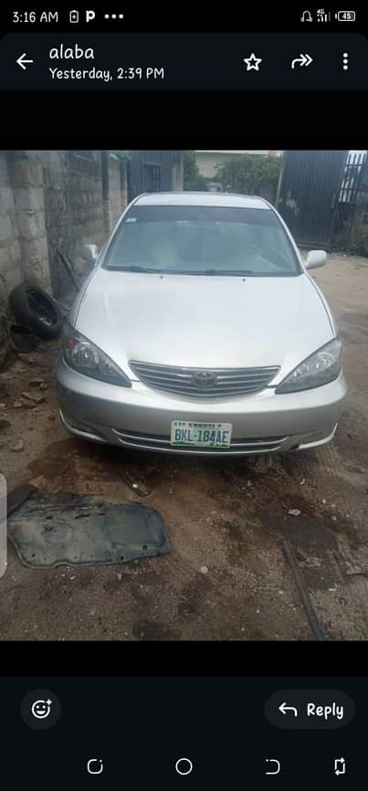A picture of Neat Toyota Camry 2003 ac chilling nothing to fix neat