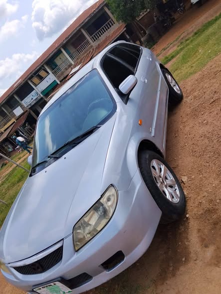 A picture of Mazda protege 323f 2000 All in good condition 2 7m