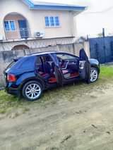 A picture of ford edge 2011 Ac is good body is 100 percent