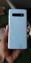 A picture of Samsung galaxy s10 128gb 8gbram with a line as seen