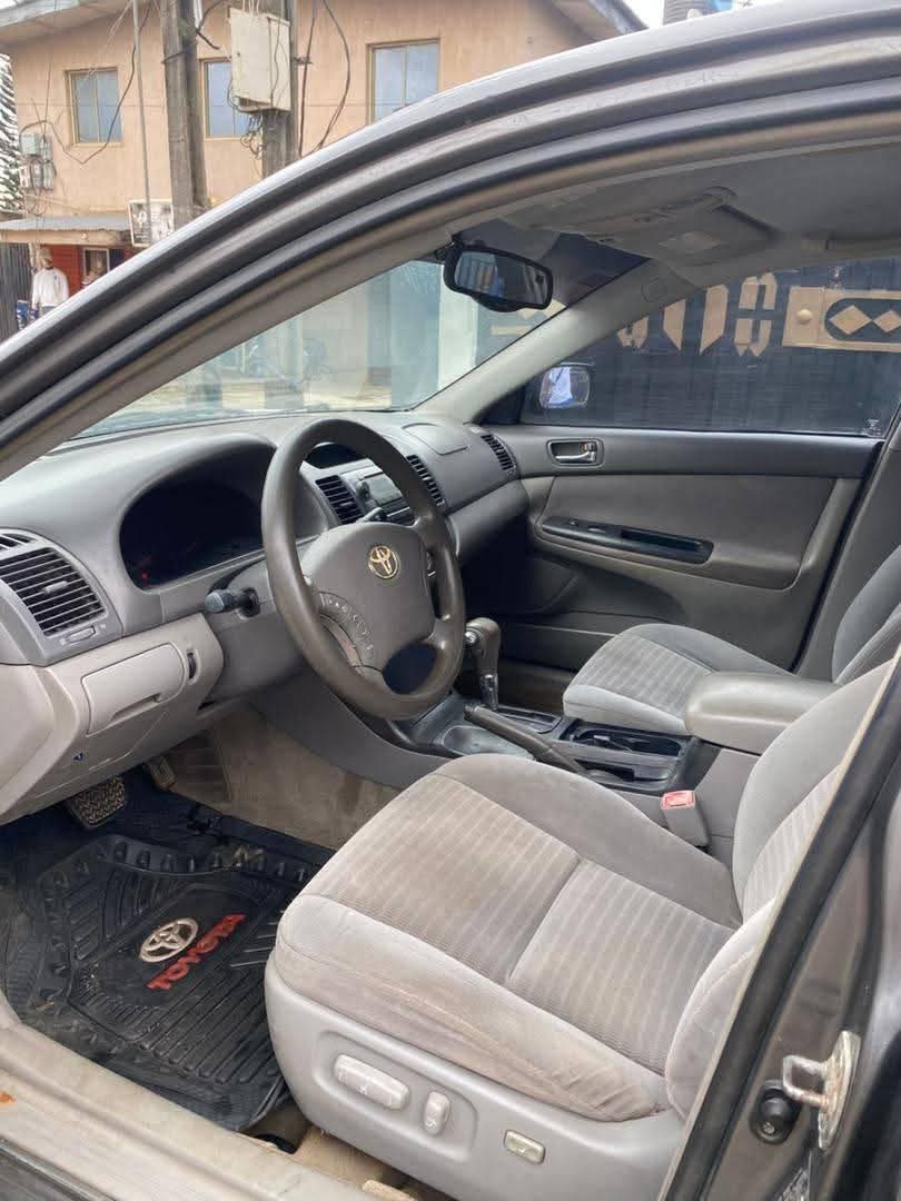 A picture of 2005 Toyota Camry
