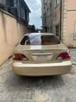 A picture of ES300 2004