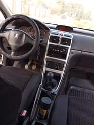 A picture of 307 Manual transmission A c and engine Location n Study