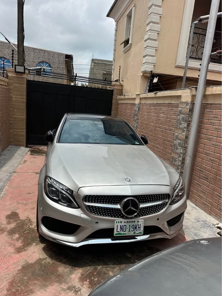 A picture of 2018 registered c300 car