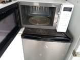 A picture of Nauza microwave