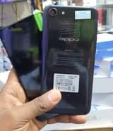 A picture of Oppo A83