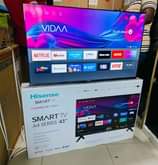 A picture of Brand new Hisense 32 inches Tshs 340 000 Call 255652325215