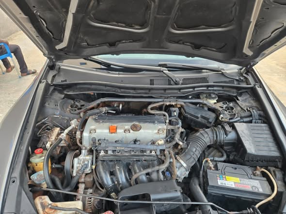 A picture of SUPER CLEAN HONDA ACCORD 2011 GOOD DEAL WITH UNTAMPERED ENGINE
