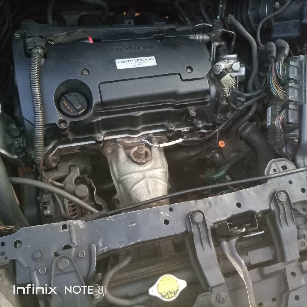 A picture of Honda CR V 2016 model