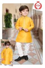 A picture of Kids kurta pyjama set