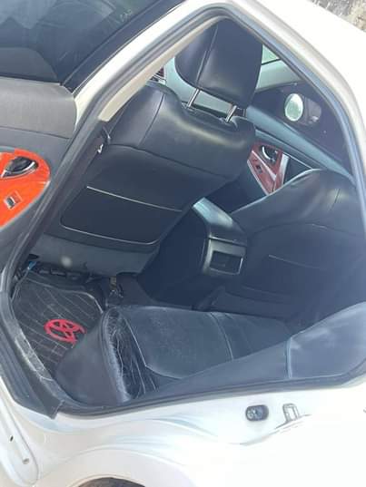 A picture of Clean TOYOTA CAMRY 2010 MODEL 4 plugs engine with everything