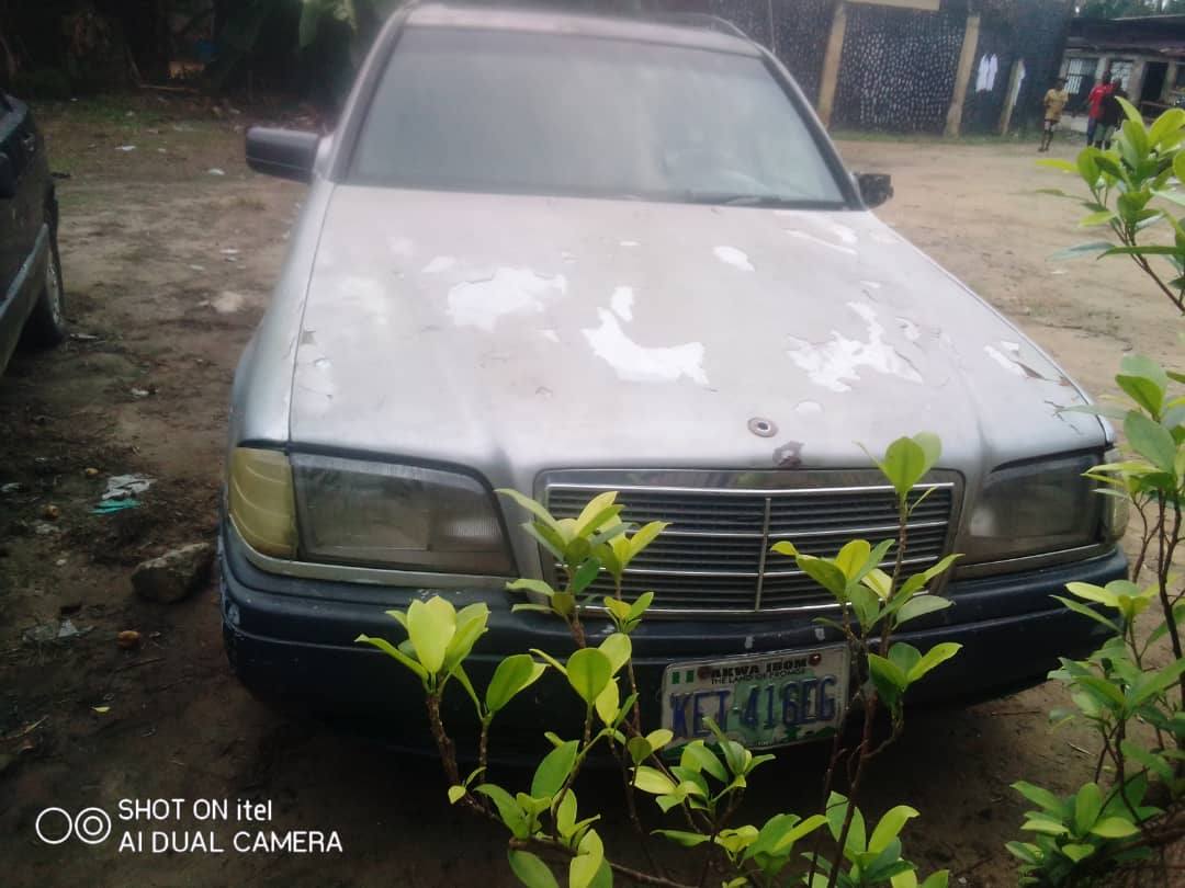 A picture of Mercedes Benz