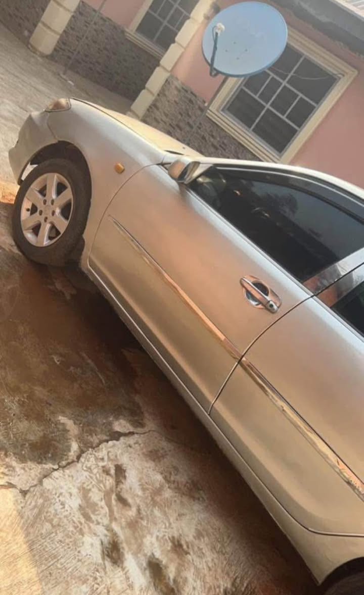 A picture of Toyota Camry 2005