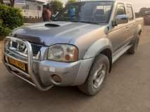 used nissan hardbody