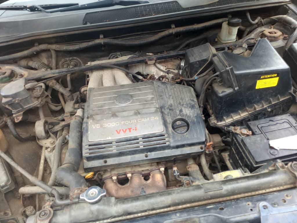 A picture of Toyota Highlander 2005