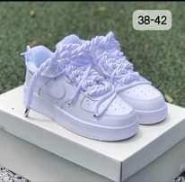 A picture of Shoe
