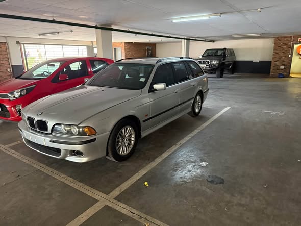bmw 525i