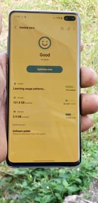 A picture of Garaxy s10 