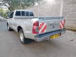 A picture of TOYOTA HILUX SINGLE CAB