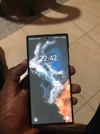 A picture of S22 Ultra 5g 512gb